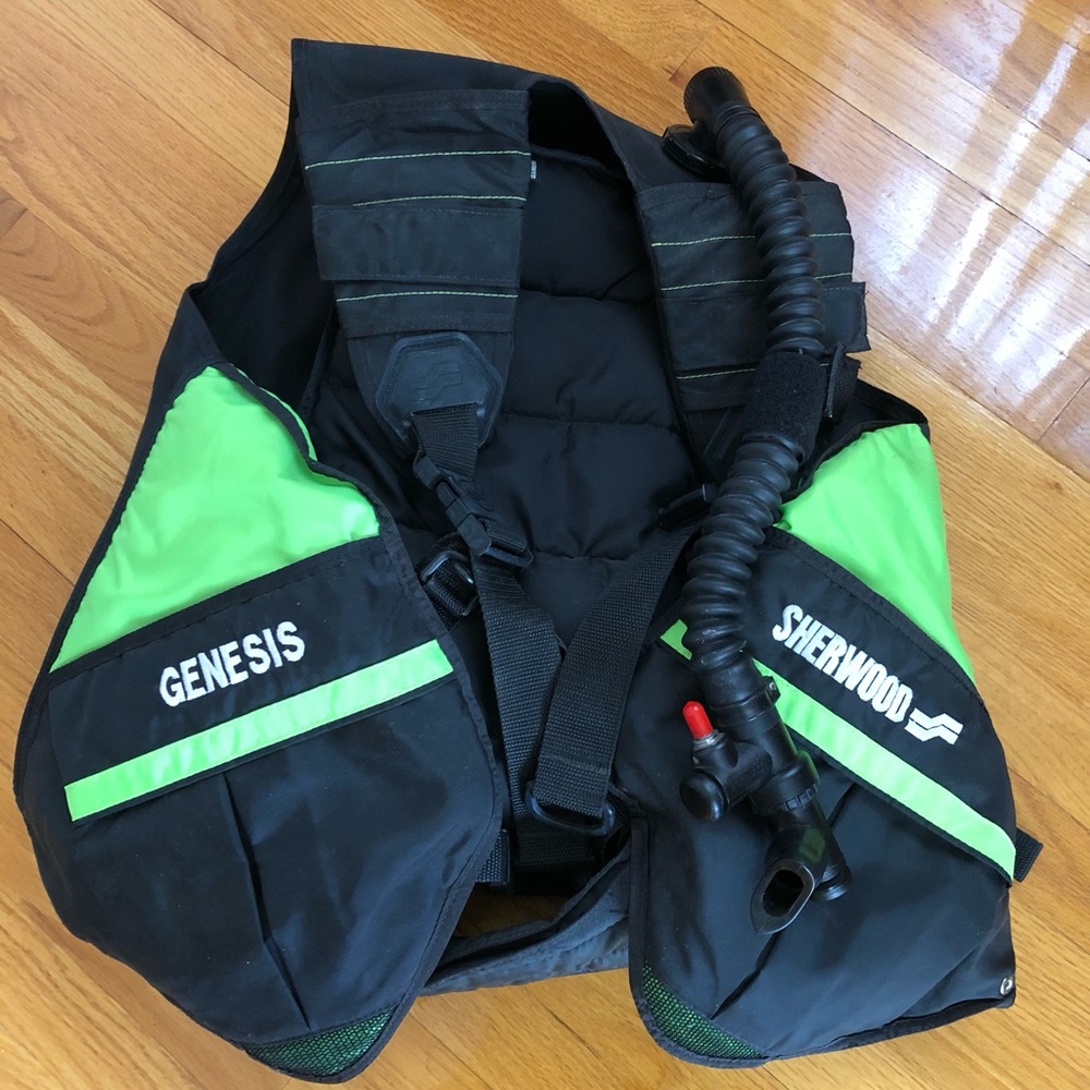 Sherwood Genesis Black and Green B.C. Scuba Diving Vest